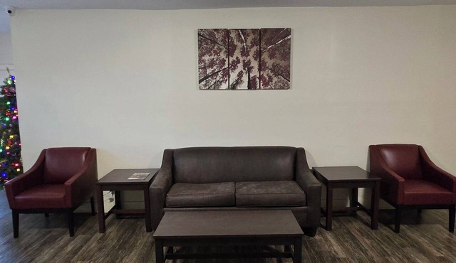 HomeTowne Studios by Red Roof LaGrange in LaGrange