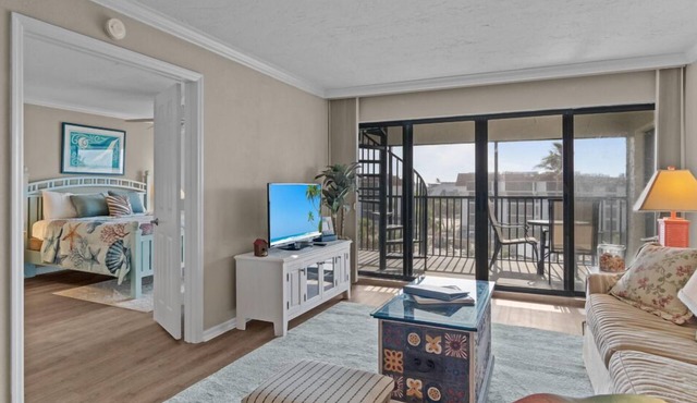 Island Escape at Pointe Santo. Steps to Beach, Rooftop Views & Modern Comfort