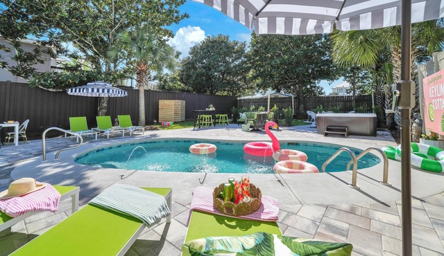 Key Lime Cottage Pool + Hot Tub + EZ Beach Access