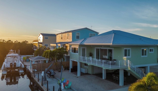 Keys Home, Boat Slip + Golf Cart & Pool