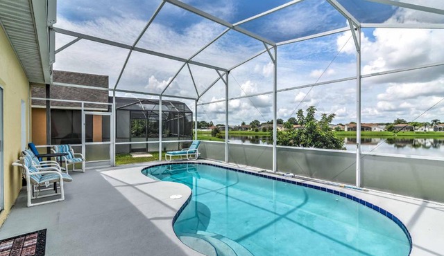Kissimmee Retreat w/Pool: Near Disney & Golf!