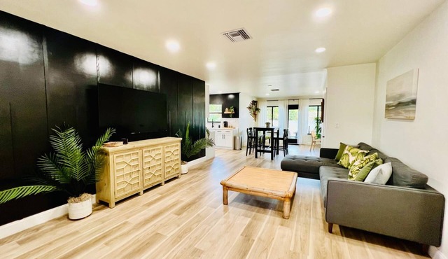 Kokomo Beach House! 2-bedroom home <1 mile to downtown & 2 miles to the beach!