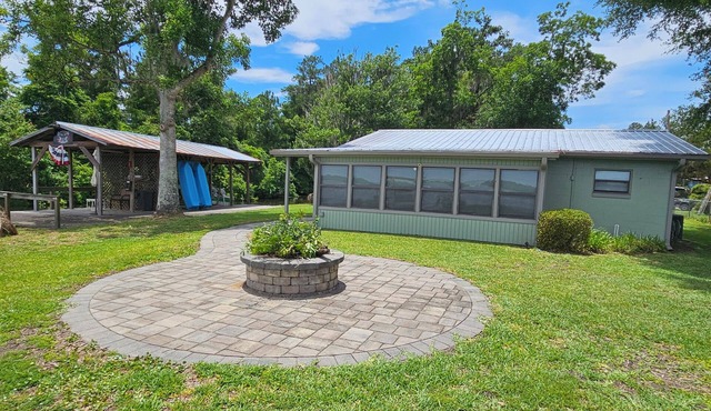 Lake Therapy at George's Lake: 2BR with Private Beach & Boat House!