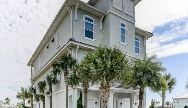 Lake-View 11BR House | Heated Pool & Resort Access