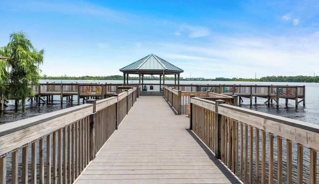Lake View-Renovated -6 Miles to Disney