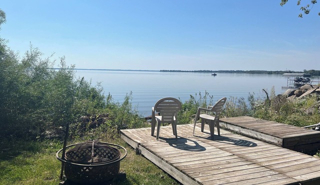 Lakefront Access Cottage on Lake Koshkonong in Fort Atkinson