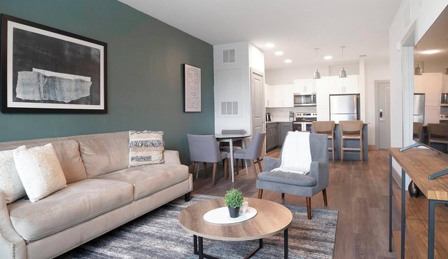 Landing | Amazing 1BD, Courtyard, Pool