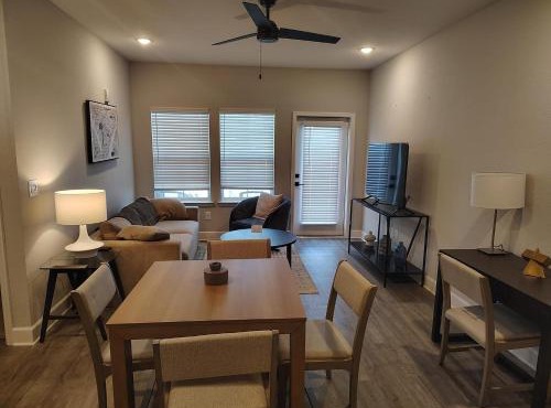 Landing Apartments - Vanguard
