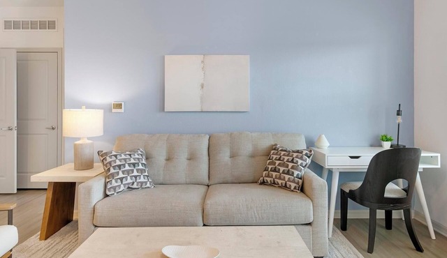 Landing | Chic 2BD, Game Room