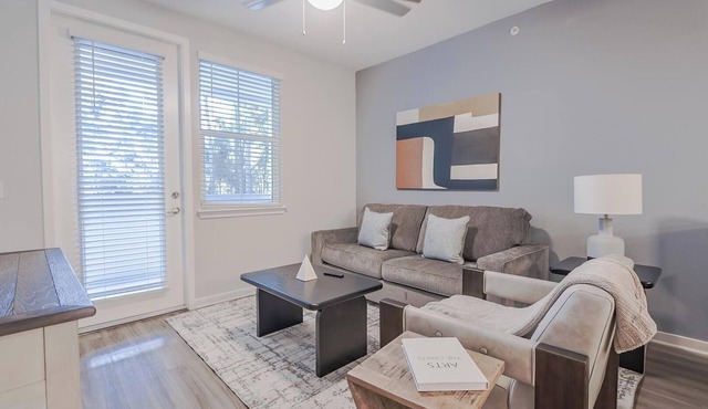 Landing | Chic 2BD, Game Room, Gym
