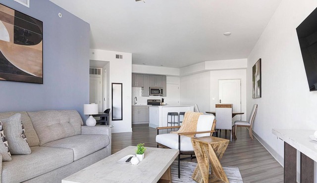 Landing | Chic 2BD, Rooftop Lounge, Game Room