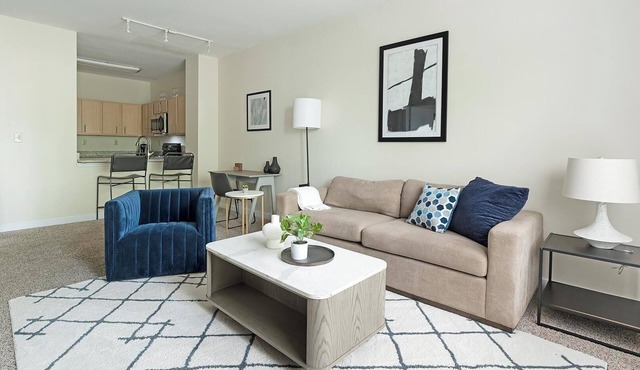 Landing | Incredible 1BD, Pool, Gym
