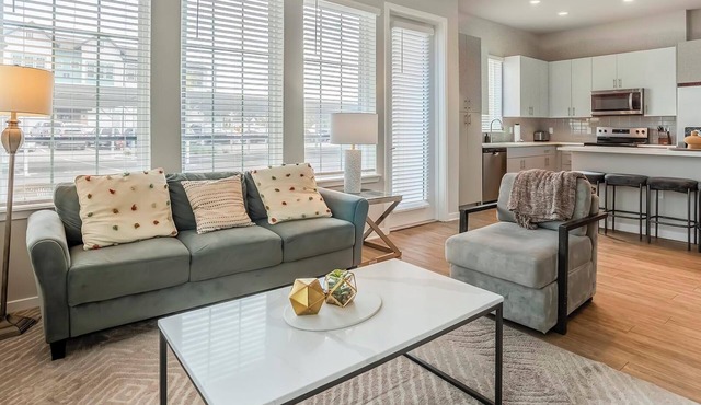 Landing | Incredible 2BD, Clubhouse, Gym