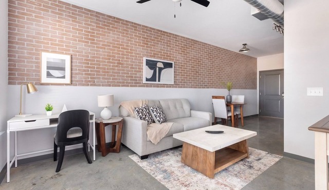 Landing | Modern 1BD, Rooftop Lounge, Gym