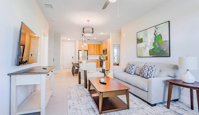 Landing | Modern 2BD, Clubhouse, Pool