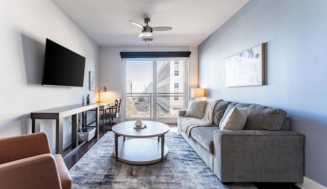 Landing | Spectacular 1BD, Rooftop Lounge, Gym