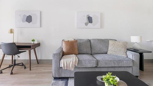 Landing Stunning 1BD Courtyard Clubhouse