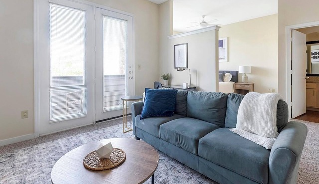 Landing | Stunning 1BD, Pool, Clubhouse