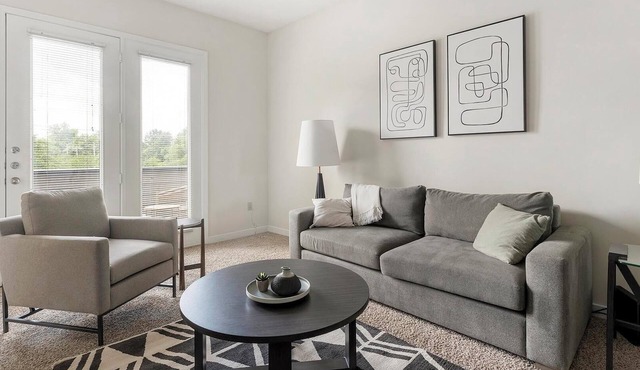 Landing | Stylish 2BD, Clubhouse, Pool