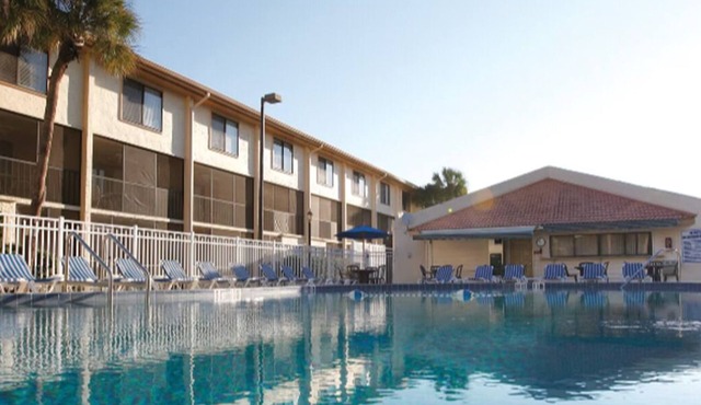 Large 2 BR Condo at Wyndham's Orlando International - near the theme parks!