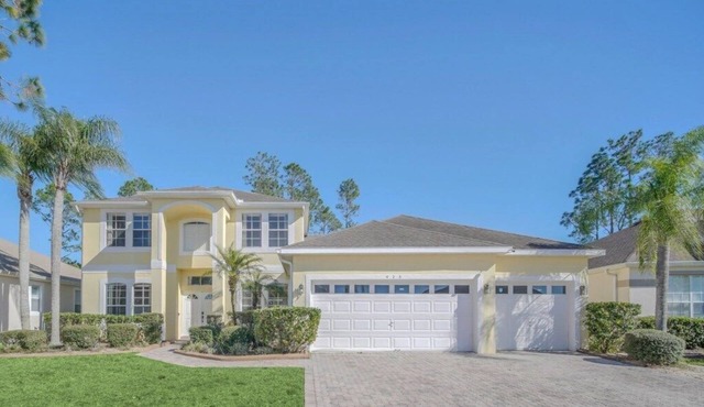 Large 7 bed villa overlooking golf course
