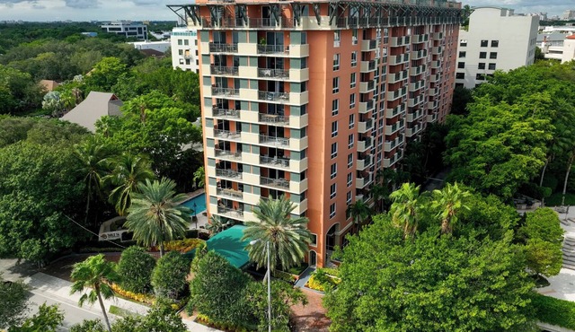 Large Suite w/Sauna | 1.5 mi to The Kampong