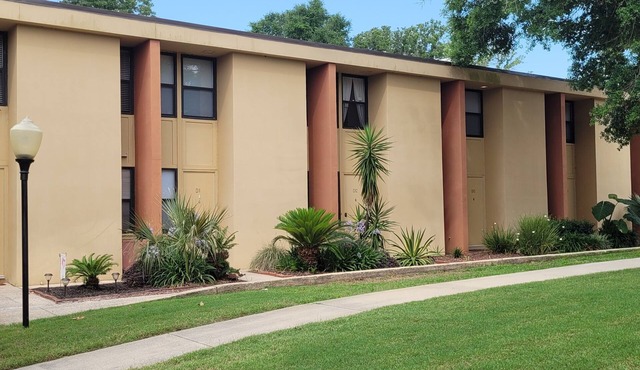 LARGEST POOL, close to PENSACOLA BEACH!