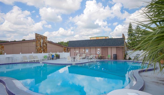 Liberty Inn and Suites Orlando - Kissimmee near Disney World
