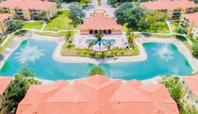 LOCATION LOCATION! RESORT STYLE 🏝️ RESIDENCE RETREAT!