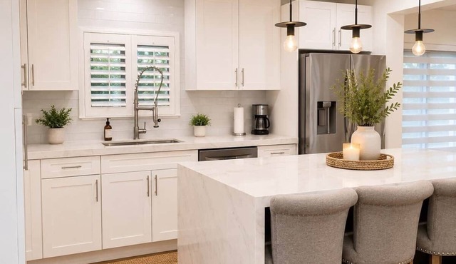 Luxe Miami Lakes Retreat Near Hard Rock Stadium