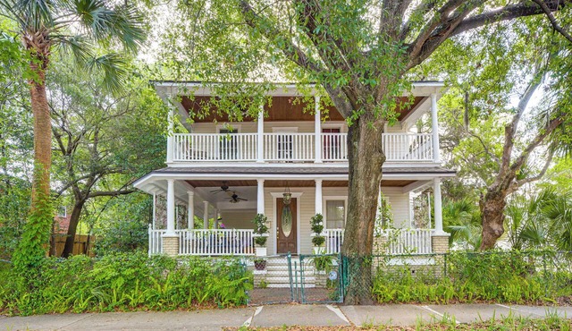 Luxe Victorian Mansion in Downtown Jax!