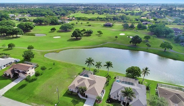 Luxurious Golf Villa in Cape Coral