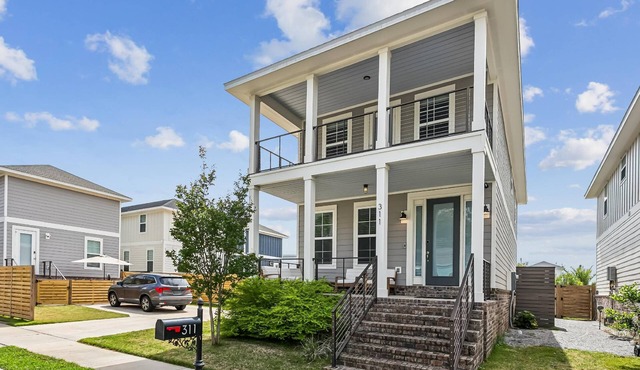 Luxurious Newer Home - Prime Location in Downtown Pensacola - Outdoor Kitchen - Private Weight Room