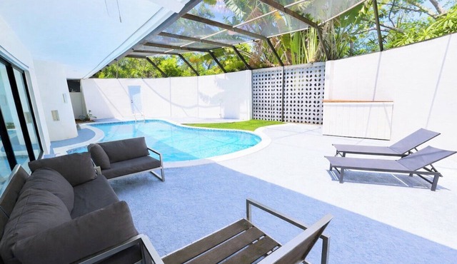 Luxurious Oasis - Heated Salt Pool - Pool Table - 4BR Near Miami