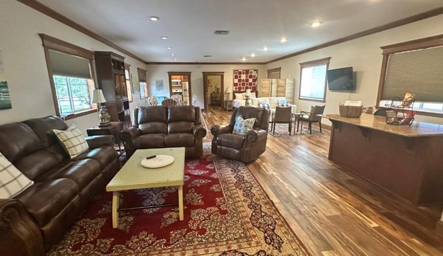 Luxury Carriage House with Farm View