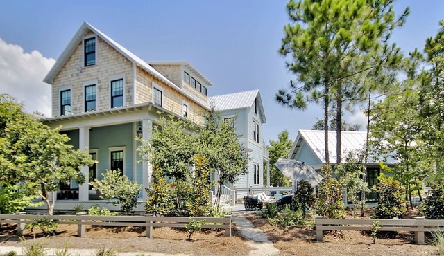 Luxury Living Awaits: 5-Bed Retreat with Pool, Bikes, and Golf Cart in WaterColor!