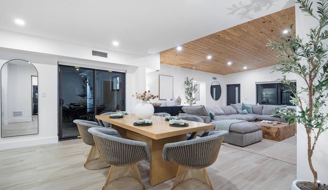 Luxury Poolside Oasis Backyard Lounge & Grill in Coral Gables