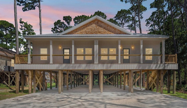 Luxury Retreat on Oleander - Unit K