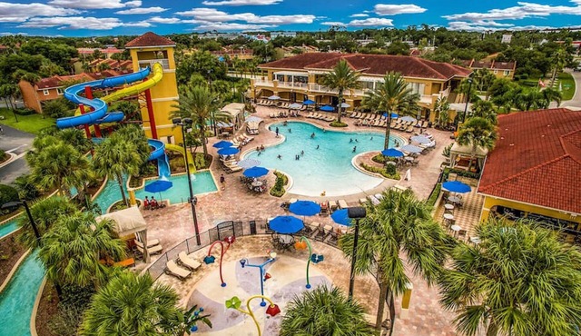 Luxury Townhouse Waterpark Lazy River Pools 10 Min to Disney