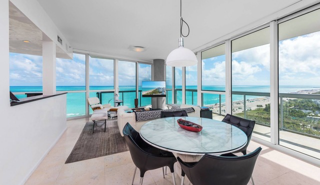 Luxury Vacation Rentals at The Setai by LRMB