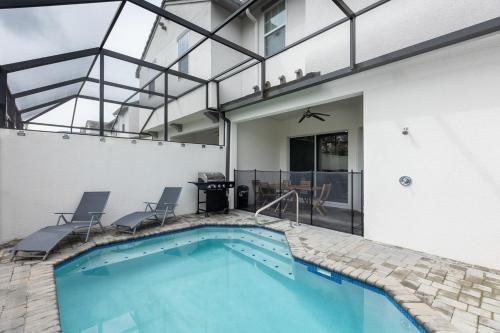 Magic Mirage by AvantStay Group Retreat Private Pool Resort Access