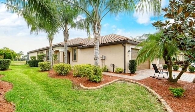 Magnolia Villa - resort villa with amenities, on the golf course