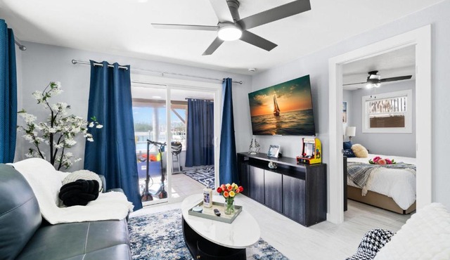 Manatee Key-Waterfront Minutes to Turtle Beach in Sarasota