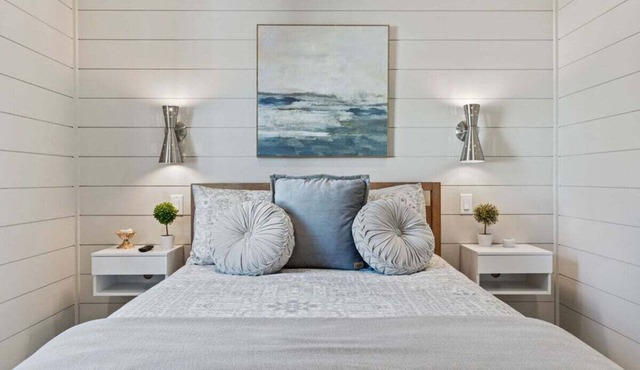 MAY DISCOUNTS! Carriage House in Carillon!