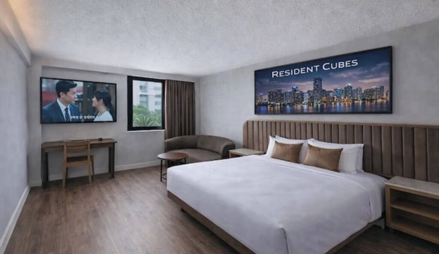 Miami Airport Hotel King Room