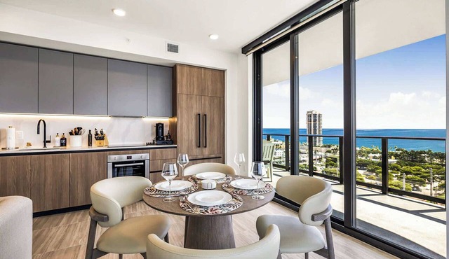 Miami Beach Oceanfront 2BR | Beach Views | Pool