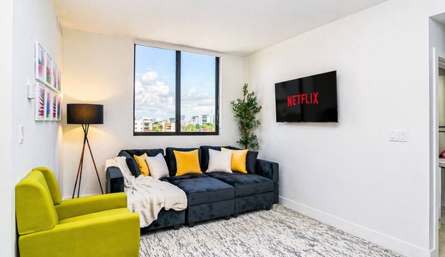 Miami City Escape 2BR Suite Near Brickell & Miami Beach
