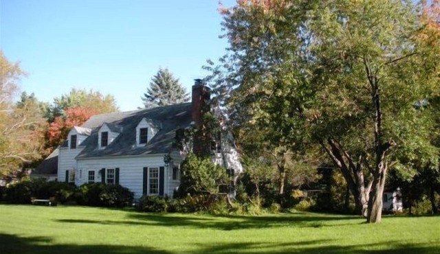 Minnetonka Privacy On Cul-de-Sac 6 mi. to Mpls-Gorgeous Acre near I-494 & I-394 in Minnetonka