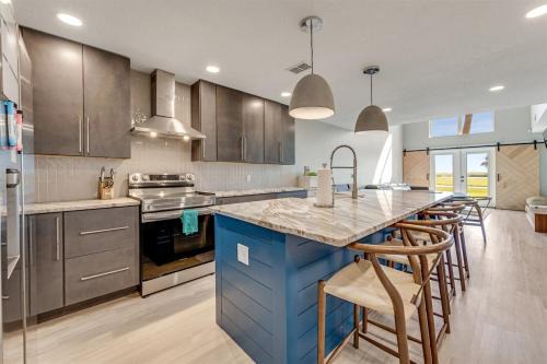 Modern Marvel by the Sea in Ormond Beach