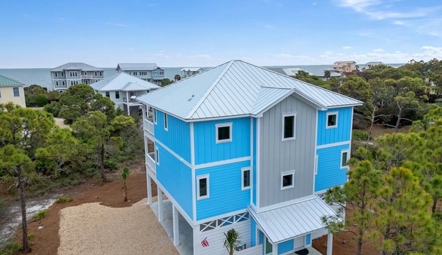 Modern Oceanview Vacation Home